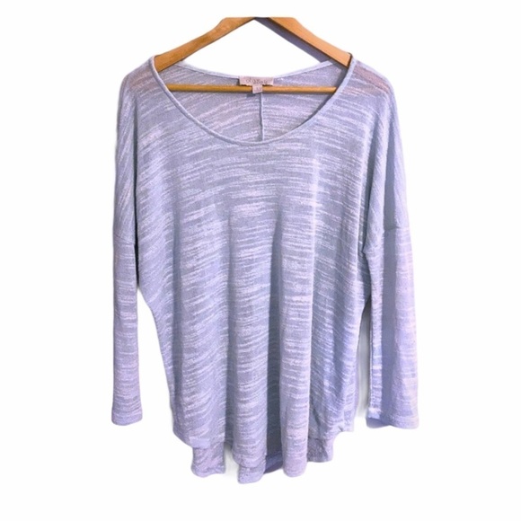 Olive & Oak Tops - Olive & Oak 3/4 sleeve semi sheer top